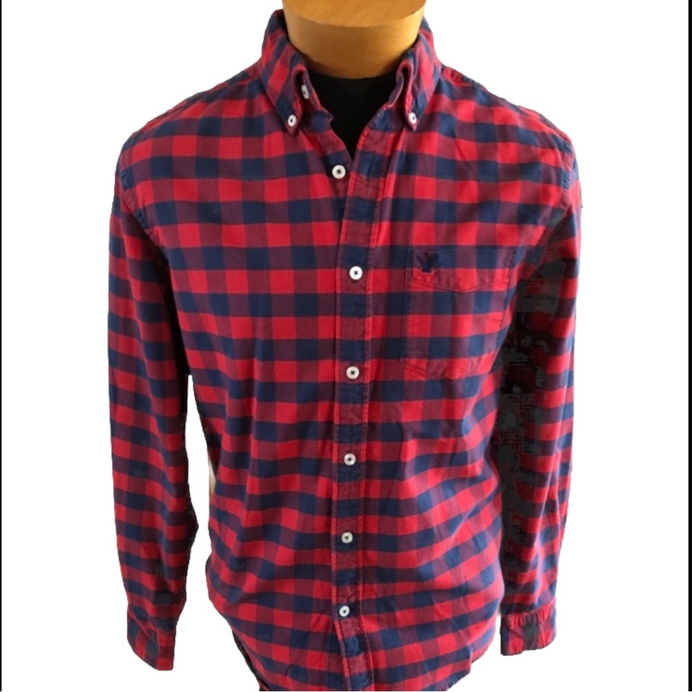 American Eagle Outfitters Red and Blue Plaid Button-Down Shirt